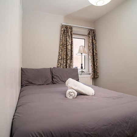 3 Bedroom Central Apartment In Belfast City Centre Buitenkant foto