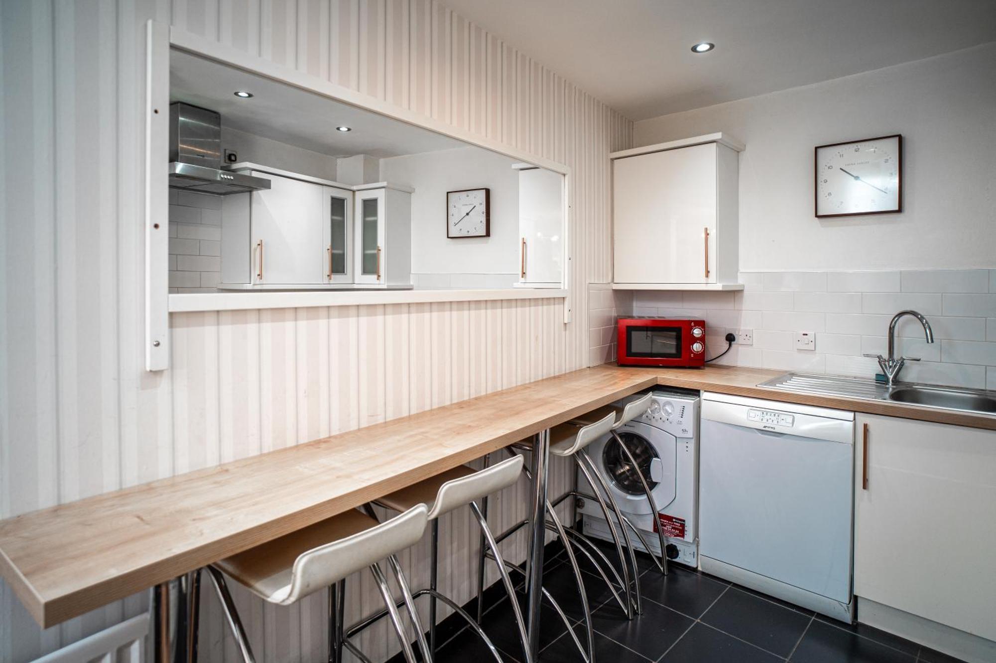 3 Bedroom Central Apartment In Belfast City Centre Buitenkant foto